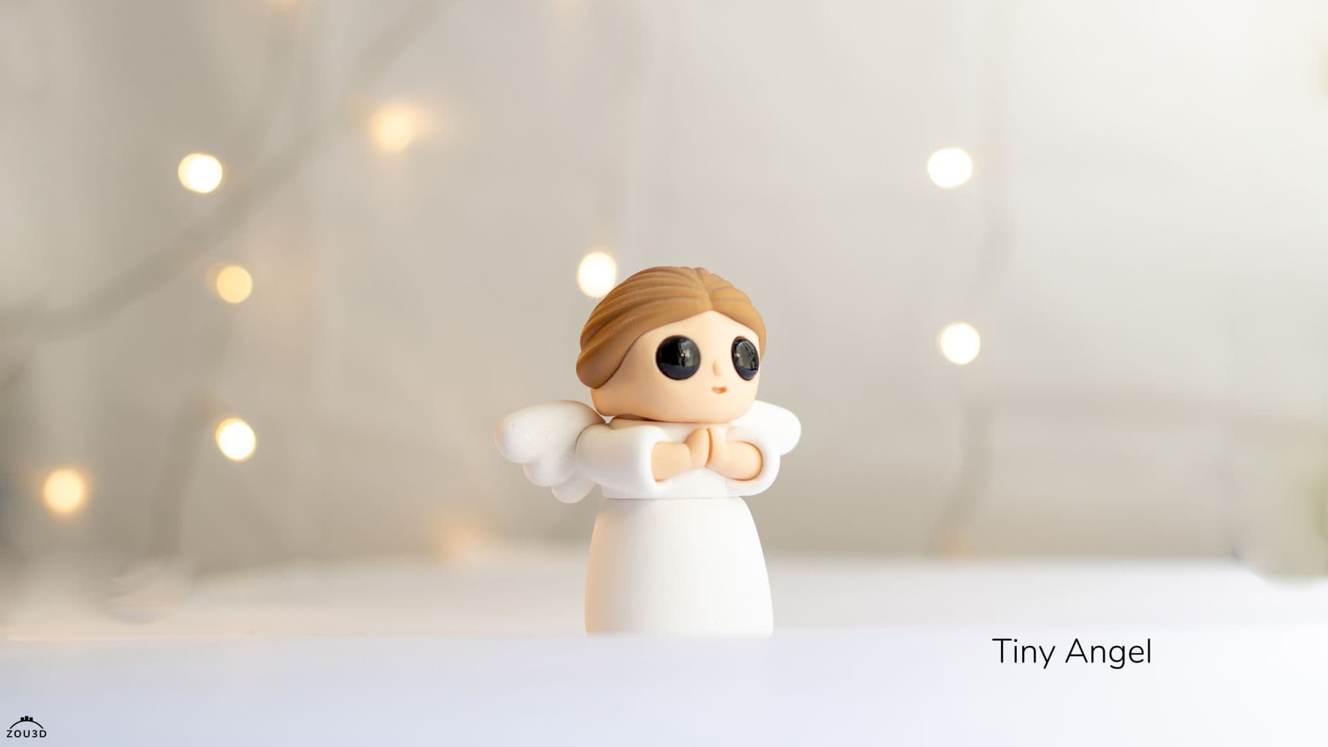 3D-gedruckter weißer Engel mit Flügeln 2