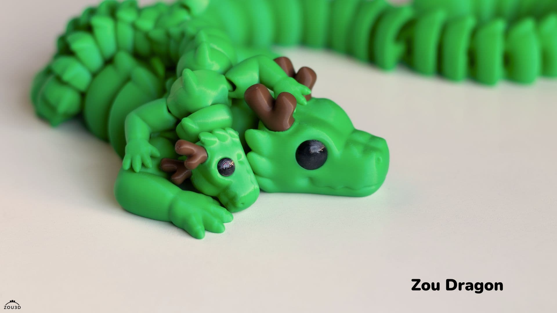 Grüner 3D-gedruckter Zou-Dragon mit Baby
